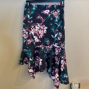 NWT BEBE garden bloom Raelyn print scuba skirt ruffle asymmetrical hem Med